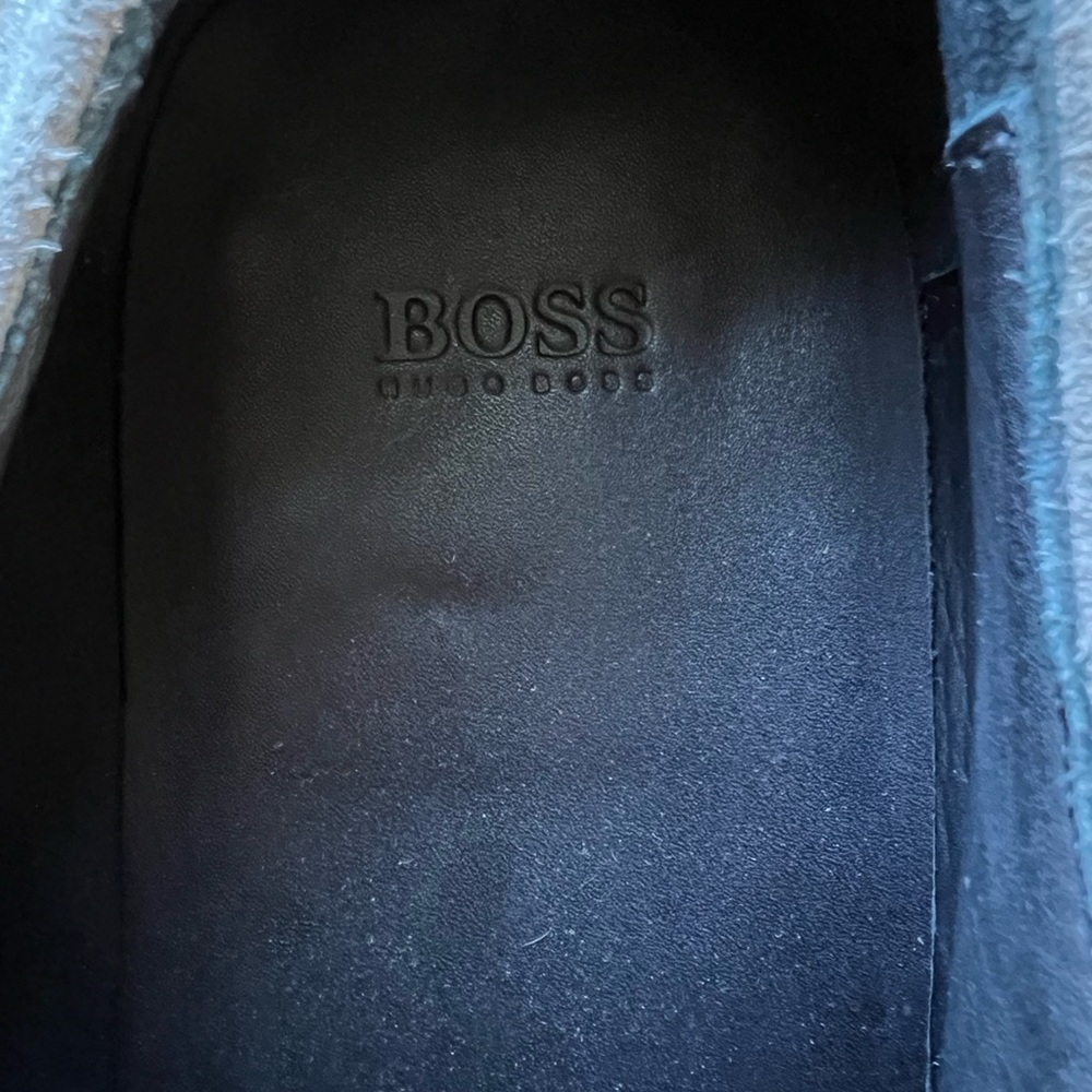 Hugo Boss Lace Up Dove Gray Suede Wingtip Oxfords - Picture 15 of 16